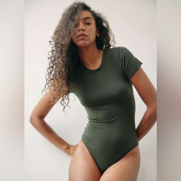 Aritza Wilfred Free Yellow Baby Tee Bodysuit - Picture 4 of 6